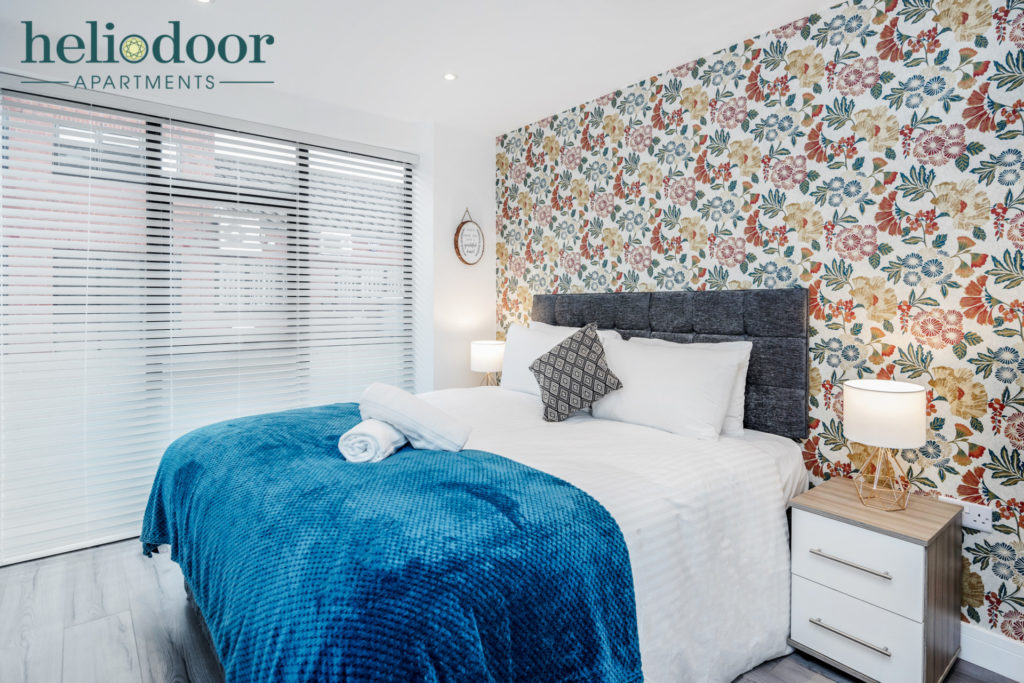 Heliodoor Serviced Apartments | Blue Wonder Luxury 2 Bedroom Apartment with Ensuite Milton Keynes